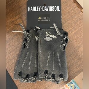 Harley-Davidson Gray Leather Riding Gloves — Women’s XS